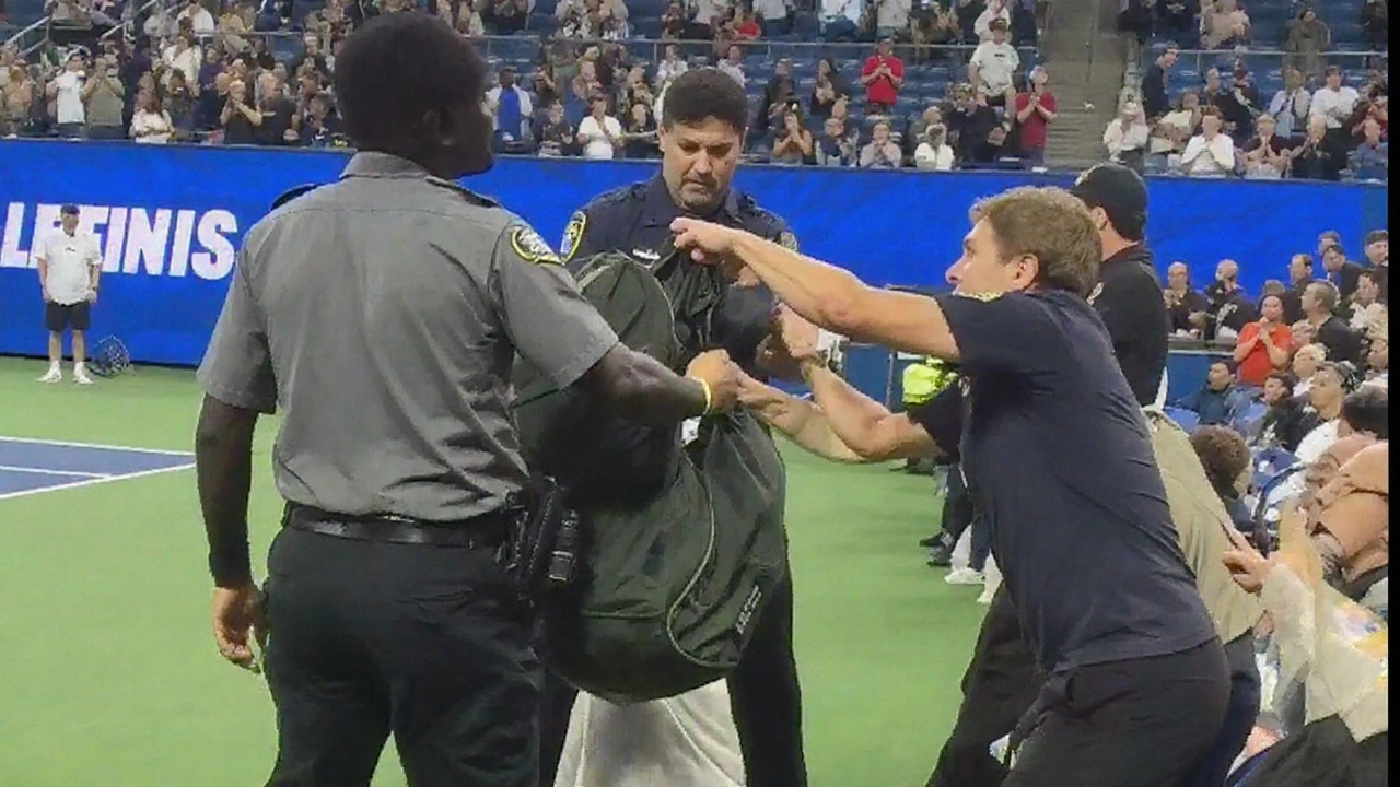 Jannik Sinner denuncia intento de robo en su bolsa tras la victoria 6‑1, 6‑1, 6‑1 en el US Open